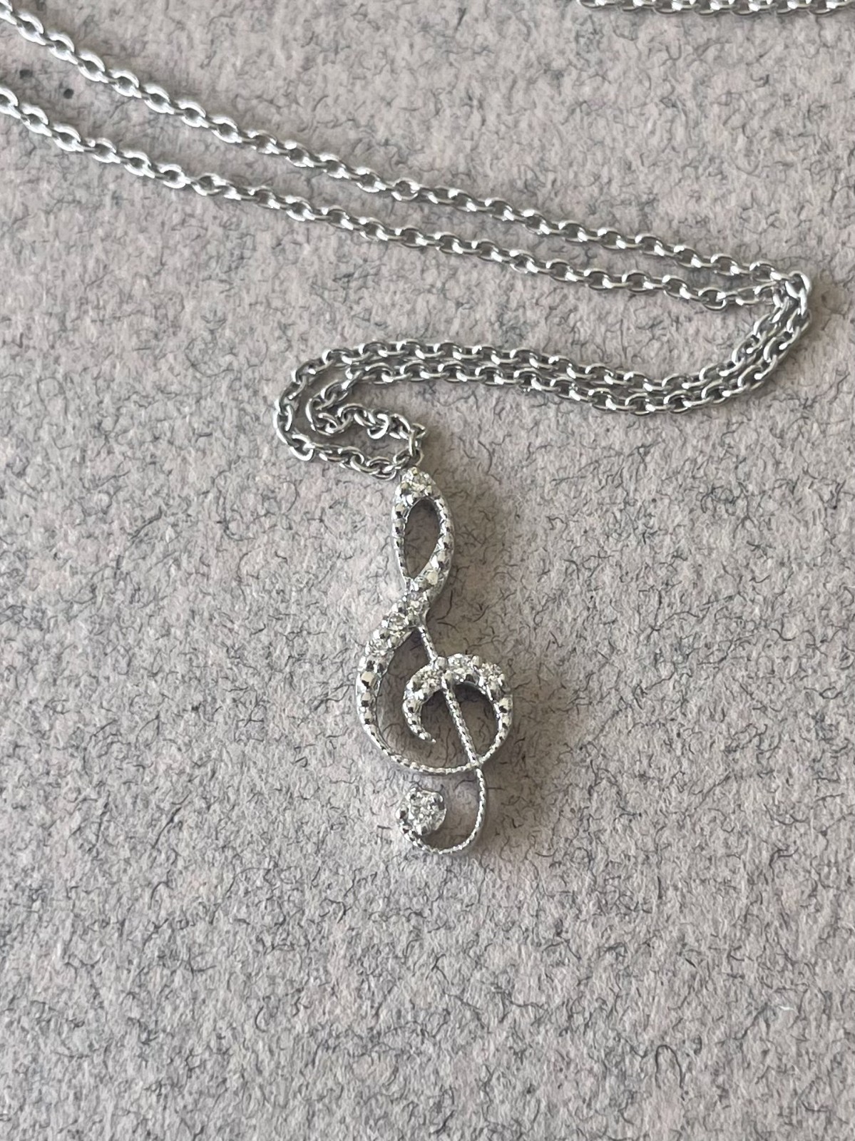 Roberto Coin 18k and Diamond Treble Clef Pendant Necklace 18″