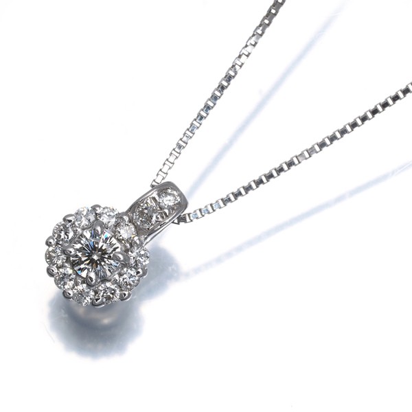 Diamond 0.11ct/0.09ct Flower Paved Circle Necklace 18K 750 White Gold