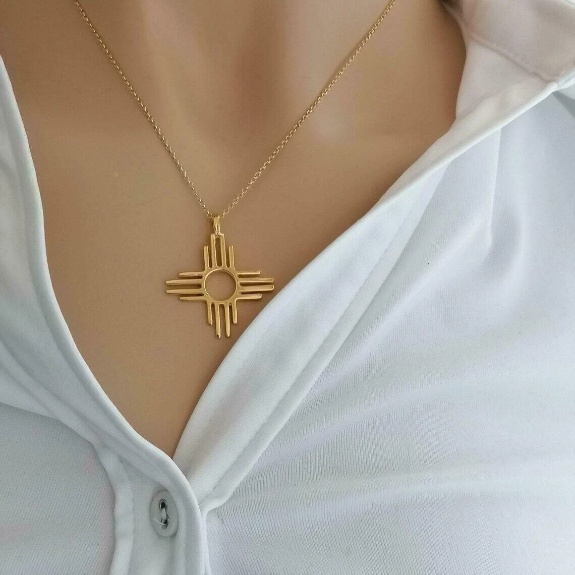 Beautiful ZIA Sun Symbol Women’s Pendant Necklace 18″ 14K Yellow Gold Plated