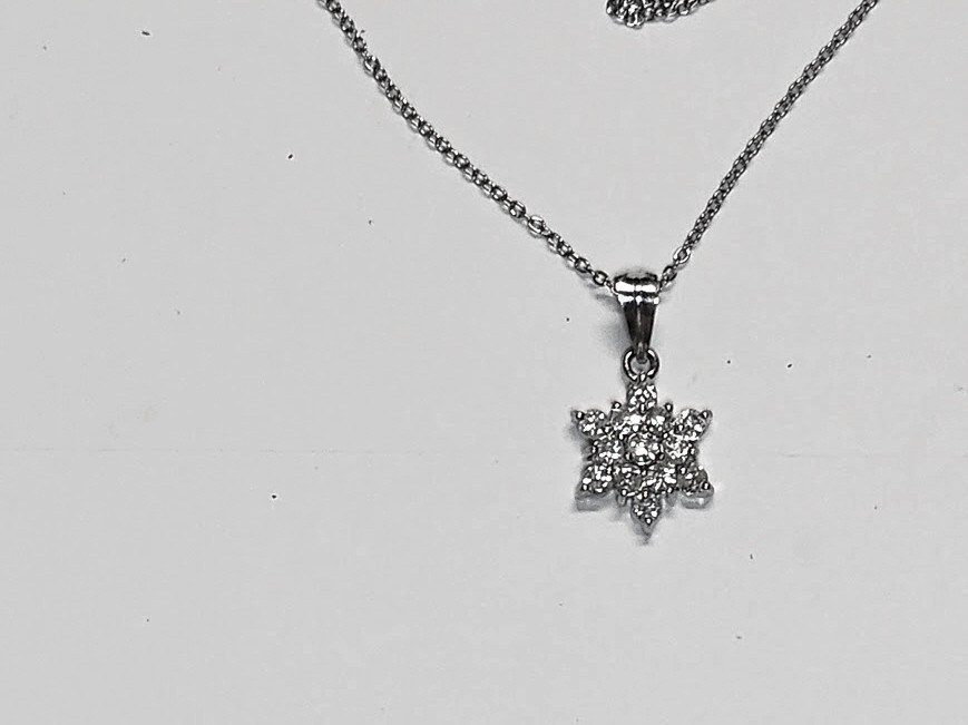 PLATINUM 0.50CT DIAMOND NECKLACE PENDANT 16″ adjustable