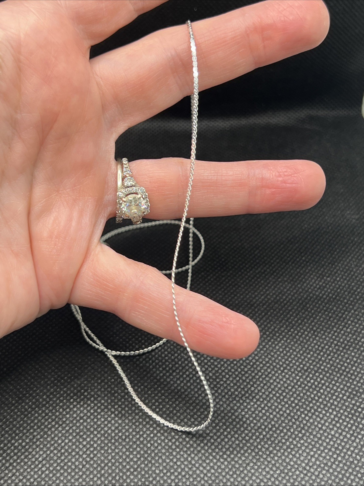 18K White Gold Necklace Chain 22” Brand New Weighs 2 Grams
