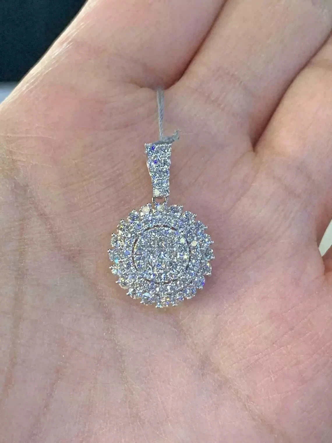 2.5 Ct Round Cut D/VVS1 Diamond Cluster Pendant 14K White Gold Finish Free Chain