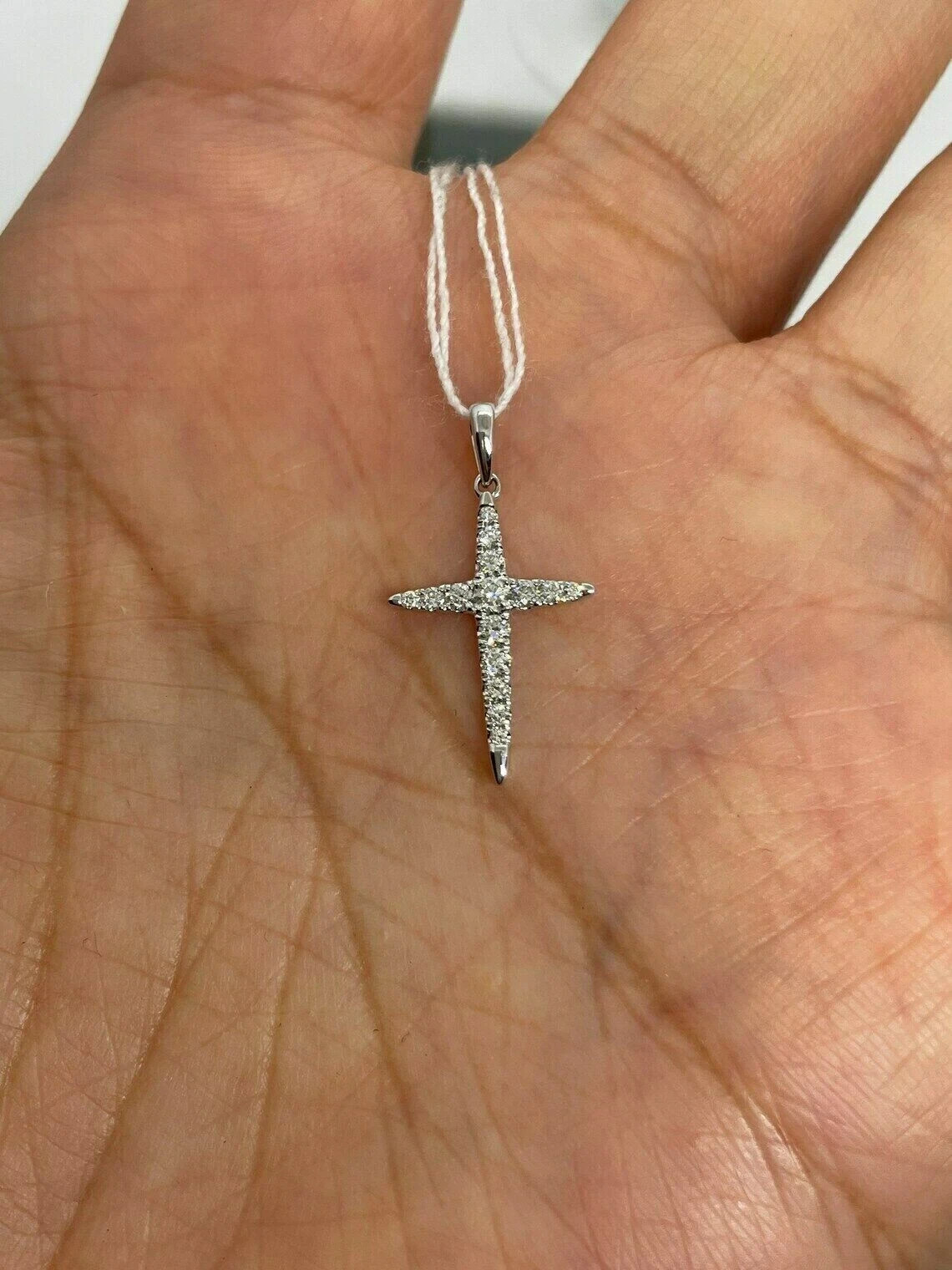 1Ct Round Cut VVS1D Diamond Cross Pendant 14k White Gold Finish 18″ Free Chain