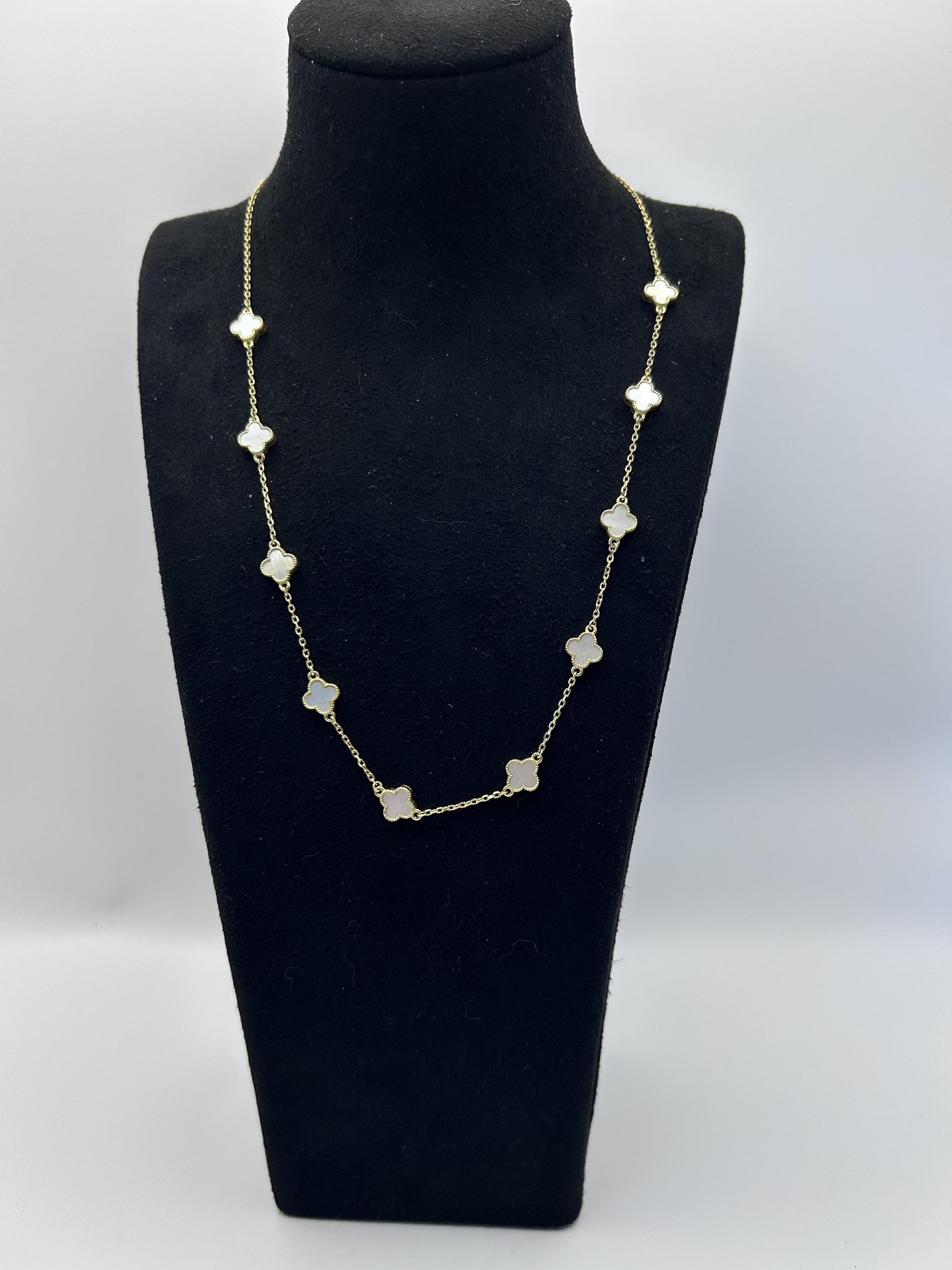 Necklace Gold Tone Clover Station Chain White Bead 18 Inch Luck Fashion Jewelry