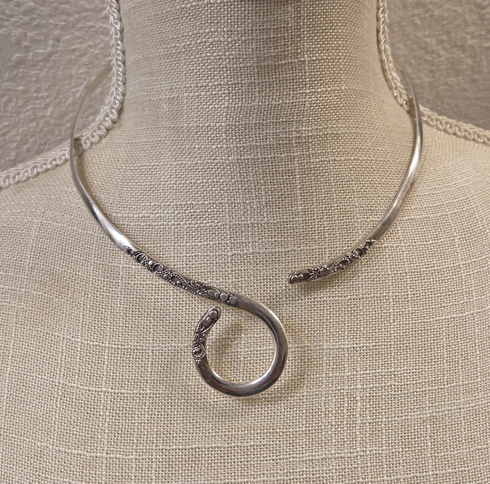 Vintage SARDA Sterling Silver Bali Swirl Graduated Collar Choker S Hook Necklace