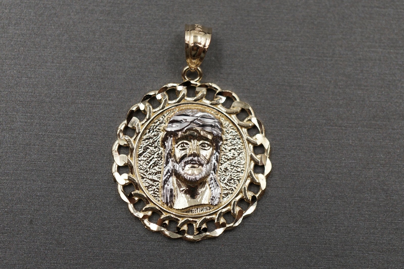 10K Solid Yellow Gold Diamond Cut Two Tone 1.15″ Jesus Face Circle Charm Pendant