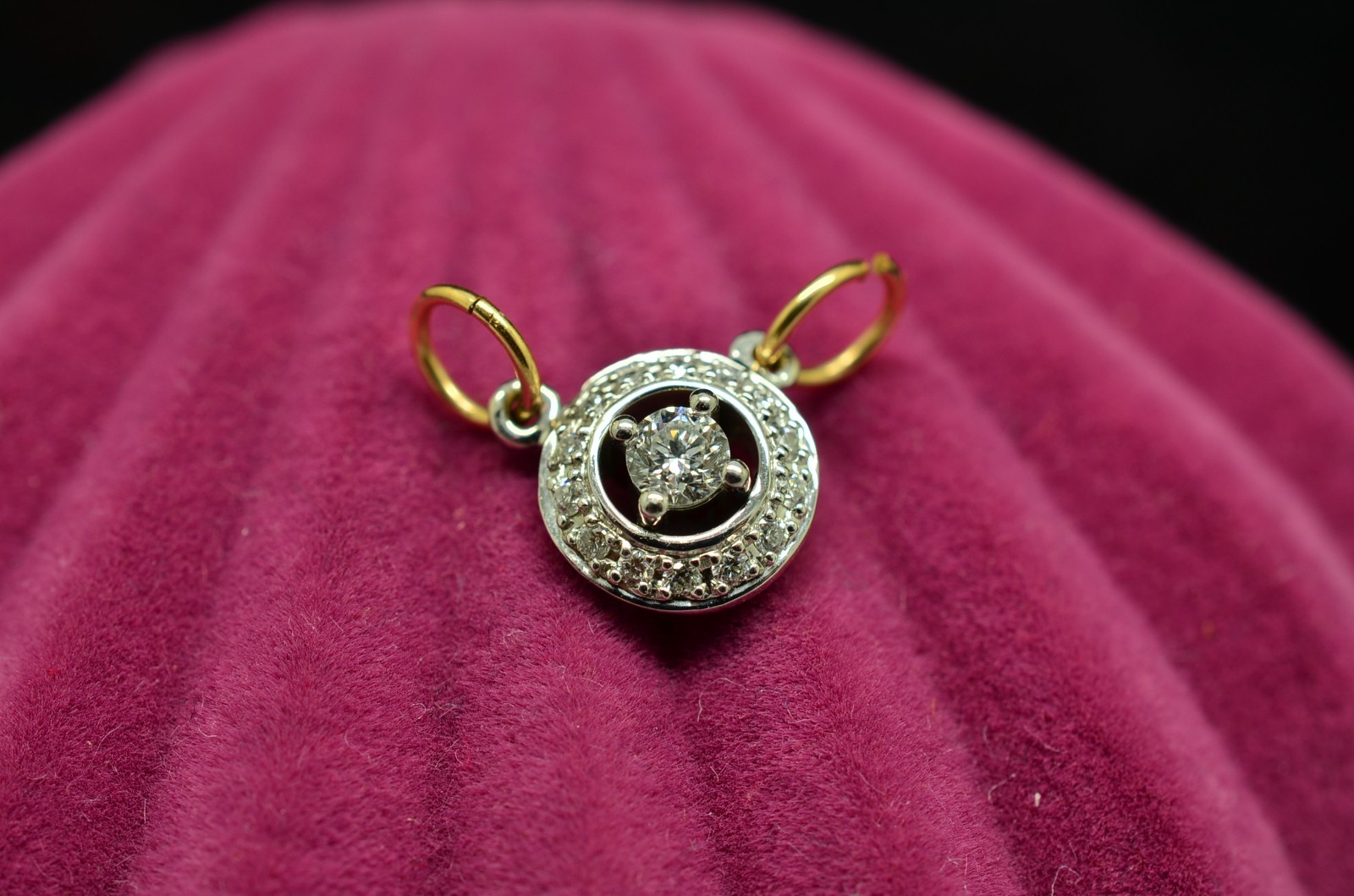 14K White Gold Diamond w/ Halo Round Pendant Charm 0.17 tcw -Tiny