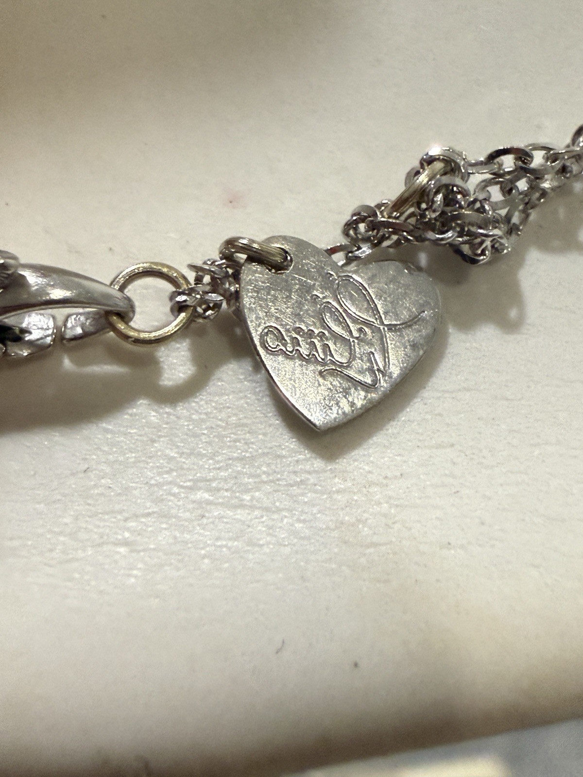 Gorgeous 18k Solid Gold Women Three Hearts Necklace 9.6 Grams