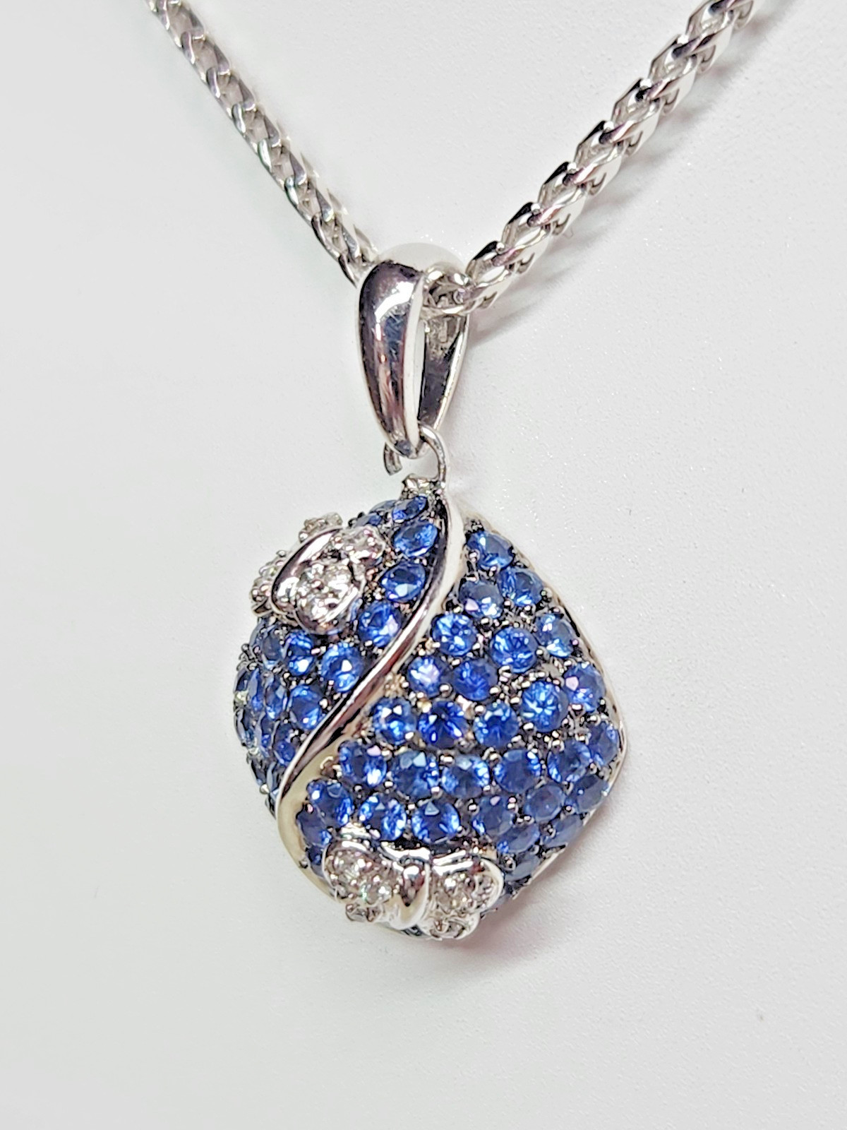 GORGEOUS 14kw Cushion Pave’ Blue Sapphire & Diamond Butterfly Accent Pendant