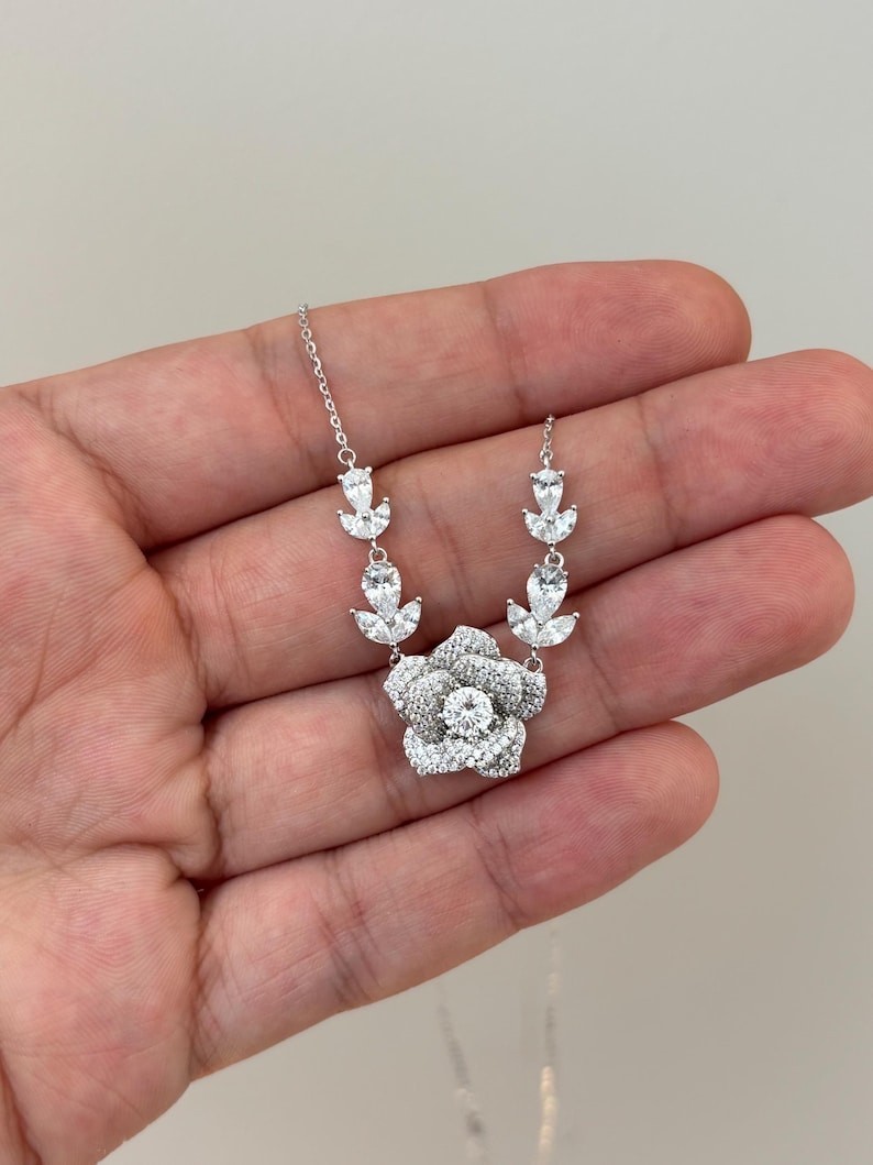 Flower Statement Necklace Round Moissanite Charm Vintage Inspired Women Necklace