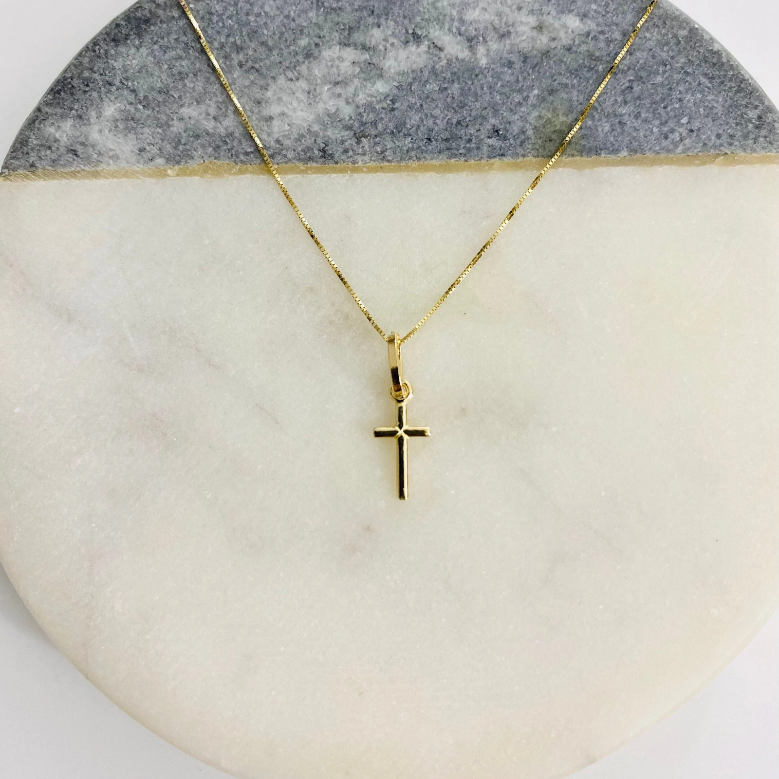14k Solid Gold 0.7″ Cross Pendant – 14kt 0.5mm Box Chain 16”- 18”- 20″ – PT143