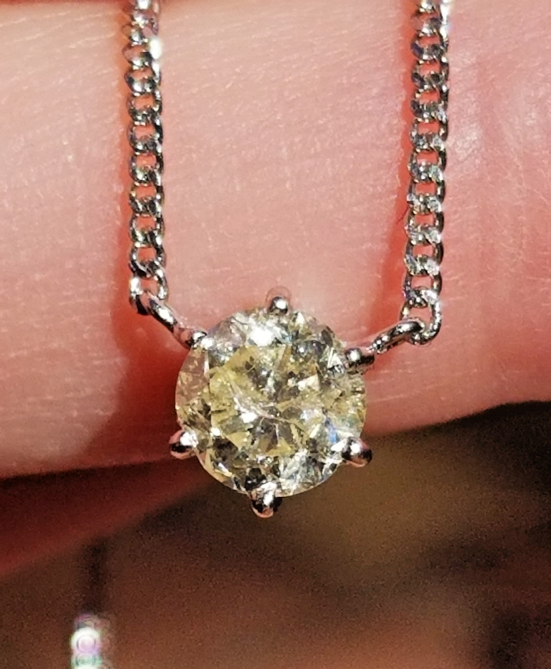 Gorgeous Natural Light Yellow Fancy Diamond Solitaire Platinum pendant/chain
