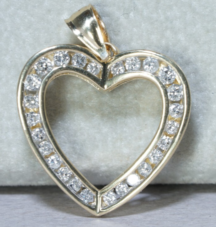 14K Yellow Gold 1/2ctw *HEART* Natural Diamond Pendant, 3.4grams