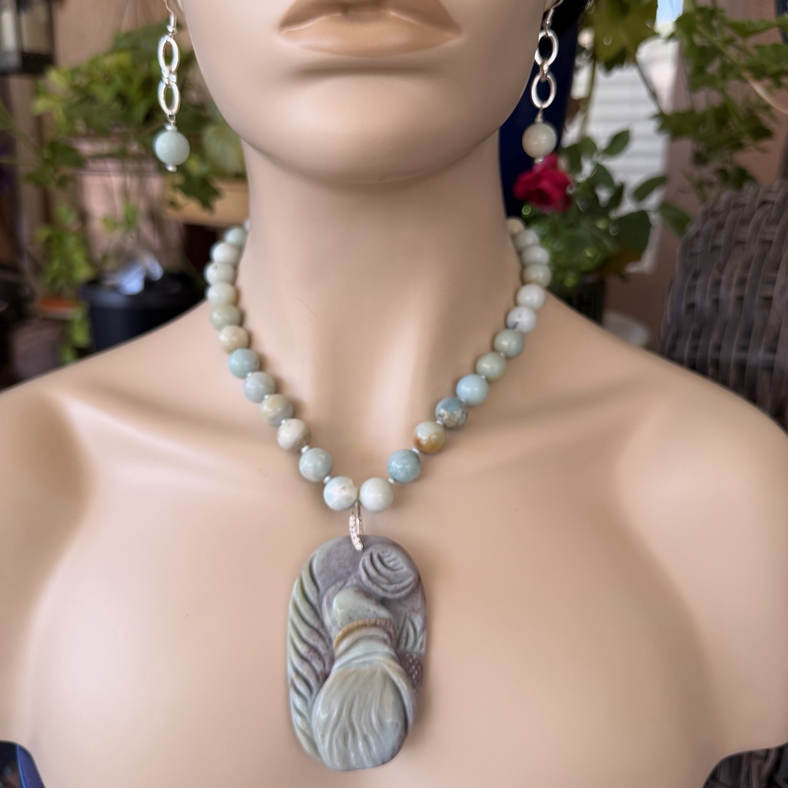 HAND CARVED NATURAL JASPER LADY PENDANT AMAZONITE PEARL NECKLACE EARRING SET
