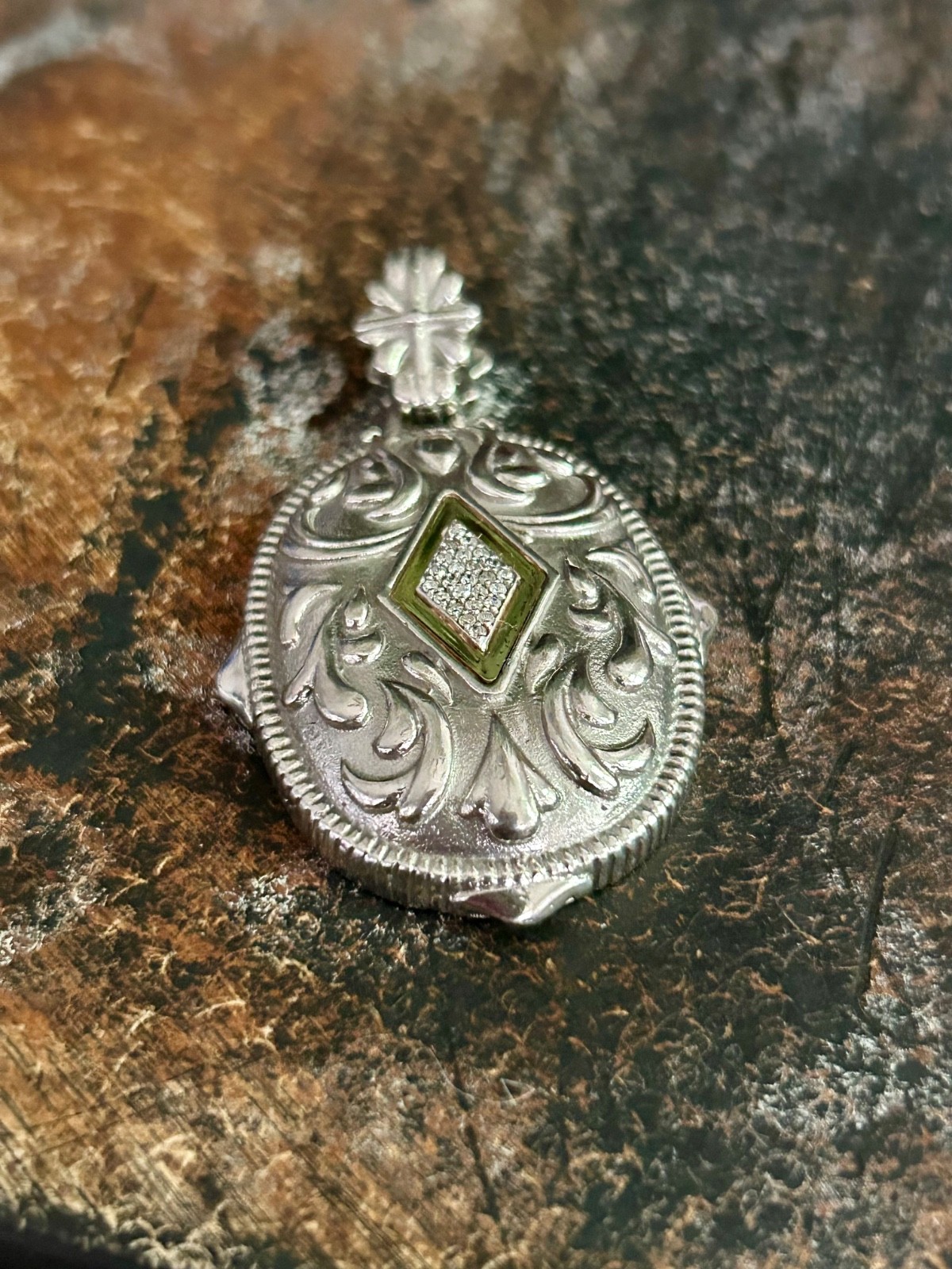 GORGEOUS MEXICO STERLING, 14k GOLD AND DIAMOND HEAVY PENDANT 24gr