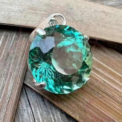GIE Certified 24.25 CT Natural Green Sapphire Gemstone 925 Solid Silver Pendant