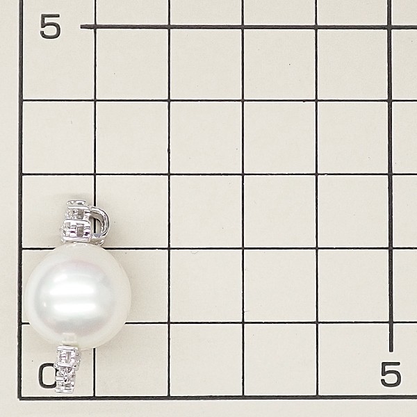 TASAKI Tazaki Pearl White Pearl Pendant top diamond K18WG Shake Used 908894