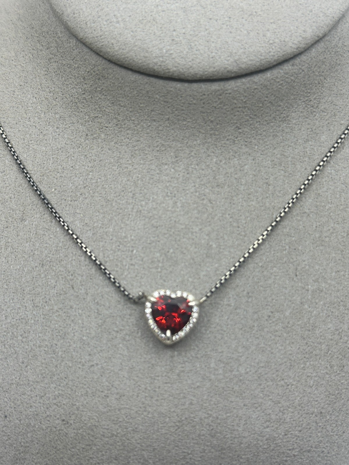 925 David Yurman Chatelaine Garnet Heart Pendant Necklace