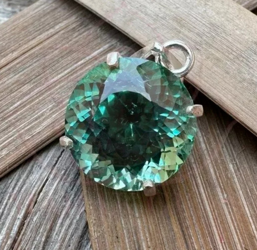 GIE Certified 24.25 CT Natural Green Sapphire Gemstone 925 Solid Silver Pendant