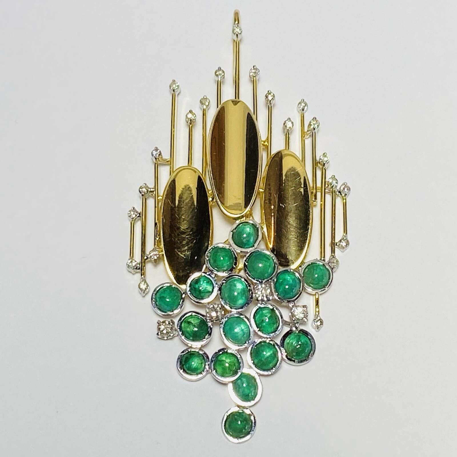 14K Two Tone Gold 5.1ctw Emerald 0.55ctw Diamond 73mm 3″ Statement Pendant 18.5g