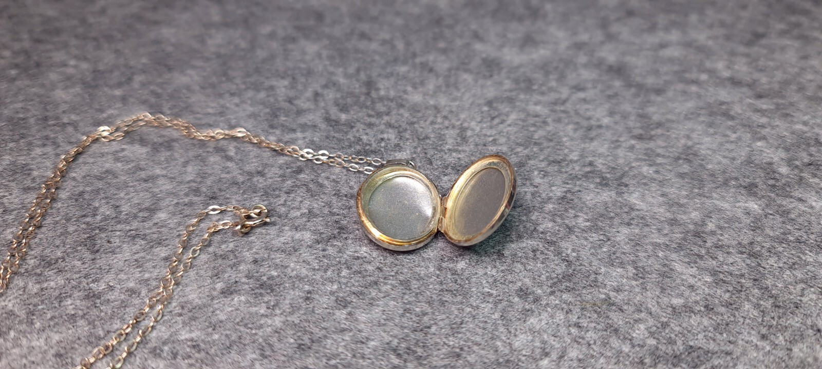 Engraved Floral Motive Sterling Silver Locket Pendant Necklace