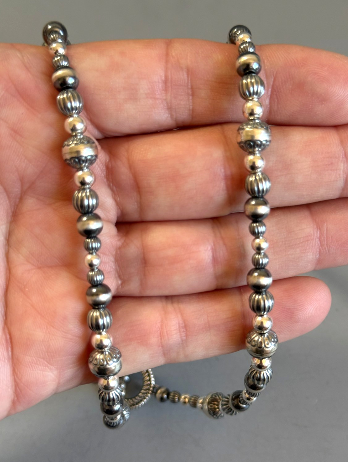 CAROLYN POLLACK Am West 20″ Sterling Native Pearl Mixed Bead Toggle Necklace 24g