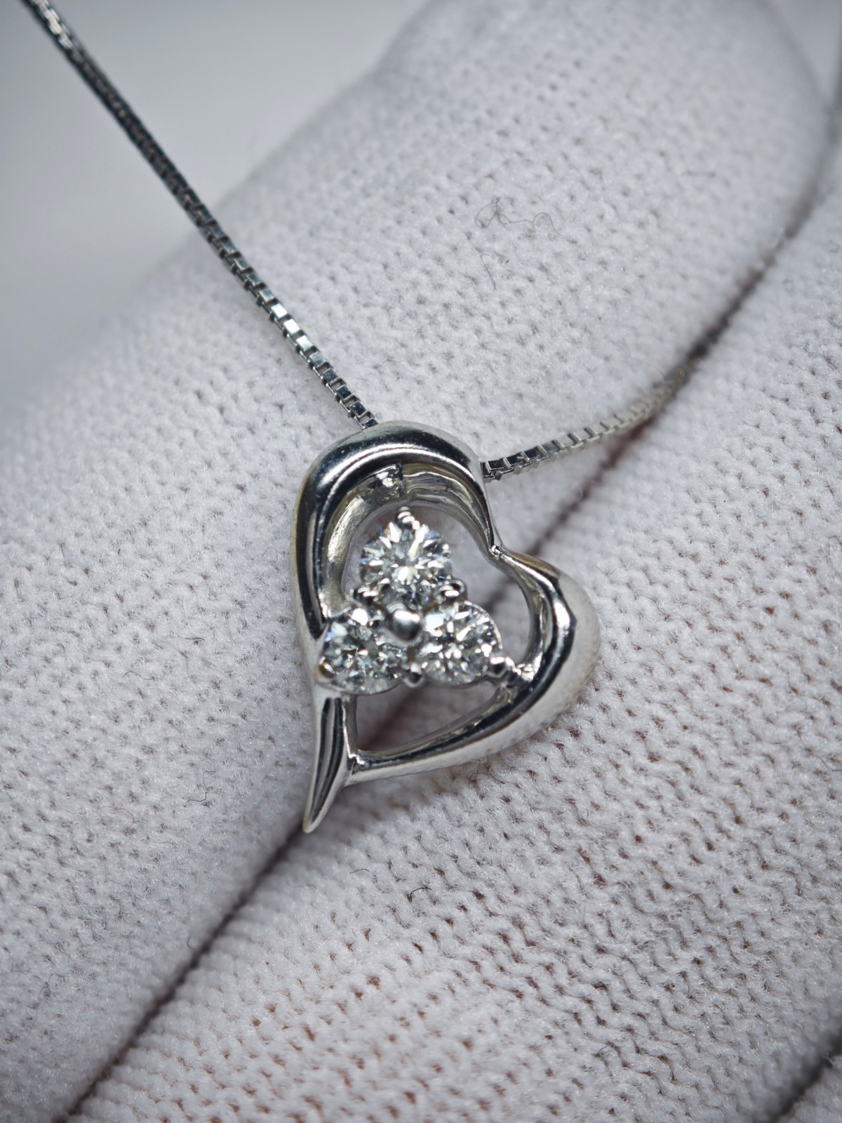 TRILOGY 18K White Gold 0.30ct Natural Diamond Open Heart Pendant Necklace 45cm