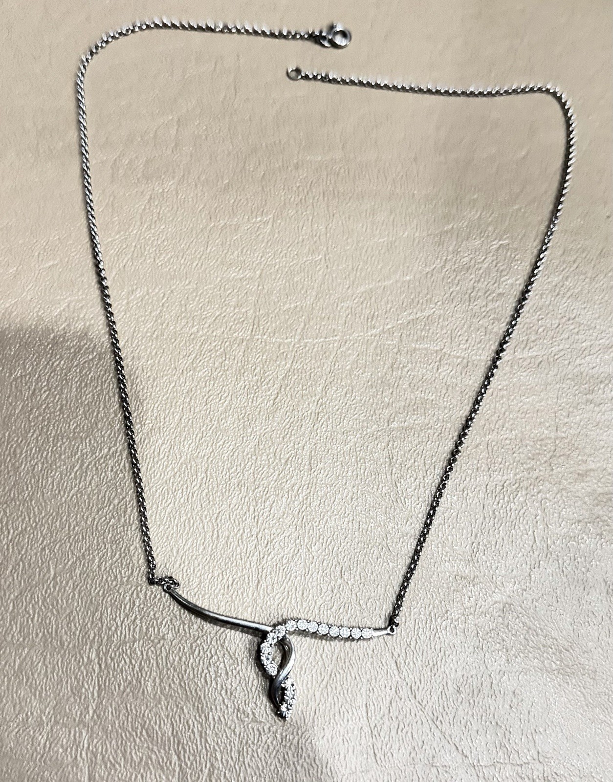 RL The Richline Group Sterling Silver 8 Small Diamonds Journey 18″ 925 Necklace