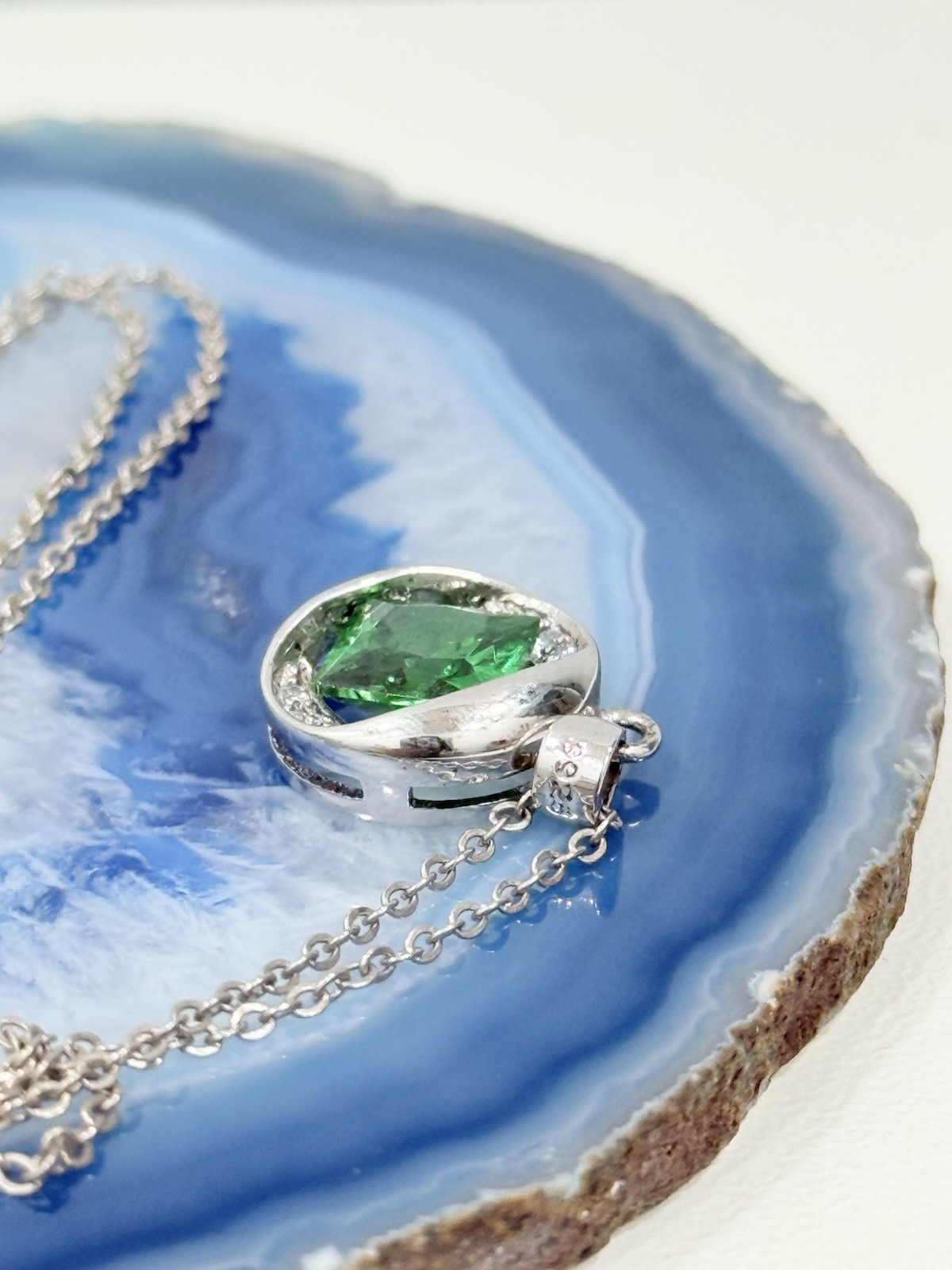 Round Birthstone May Emerald Necklace Pendant Women 925 Sterling Silver