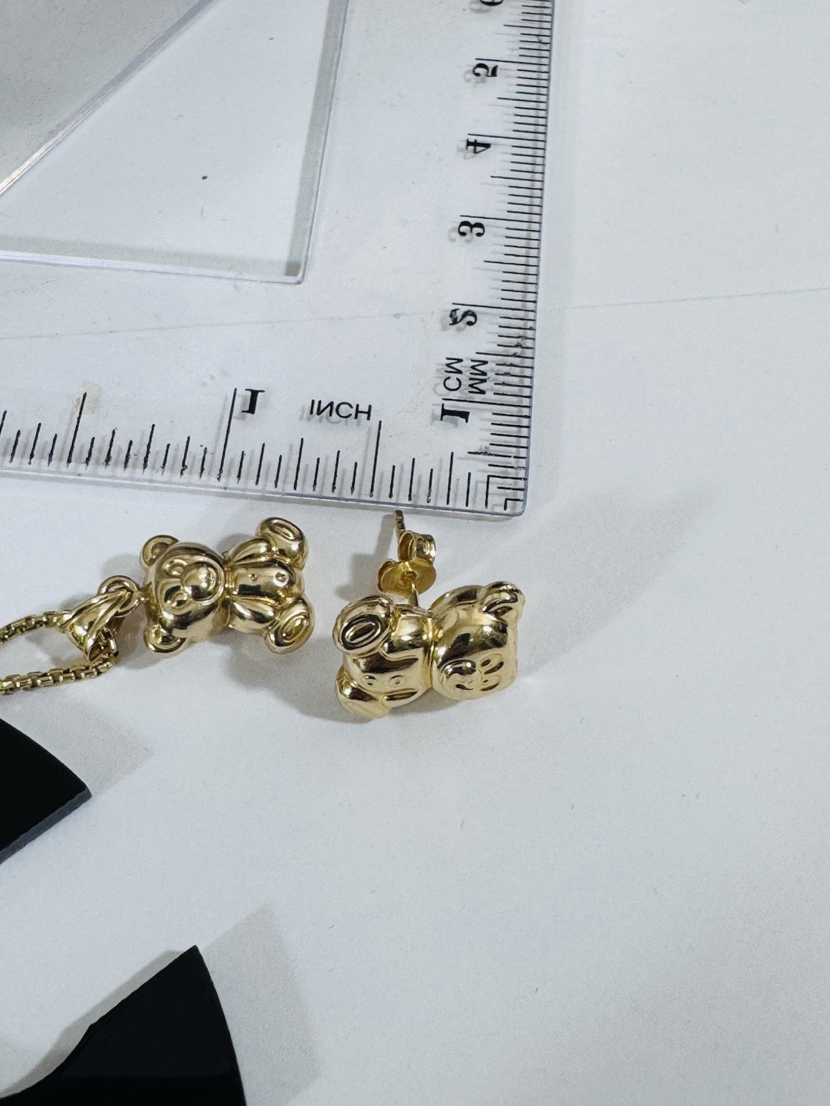 18K 750 Gold Bear Set Earring & Necklace 15.6”/16” Long 6.5g 2.2g
