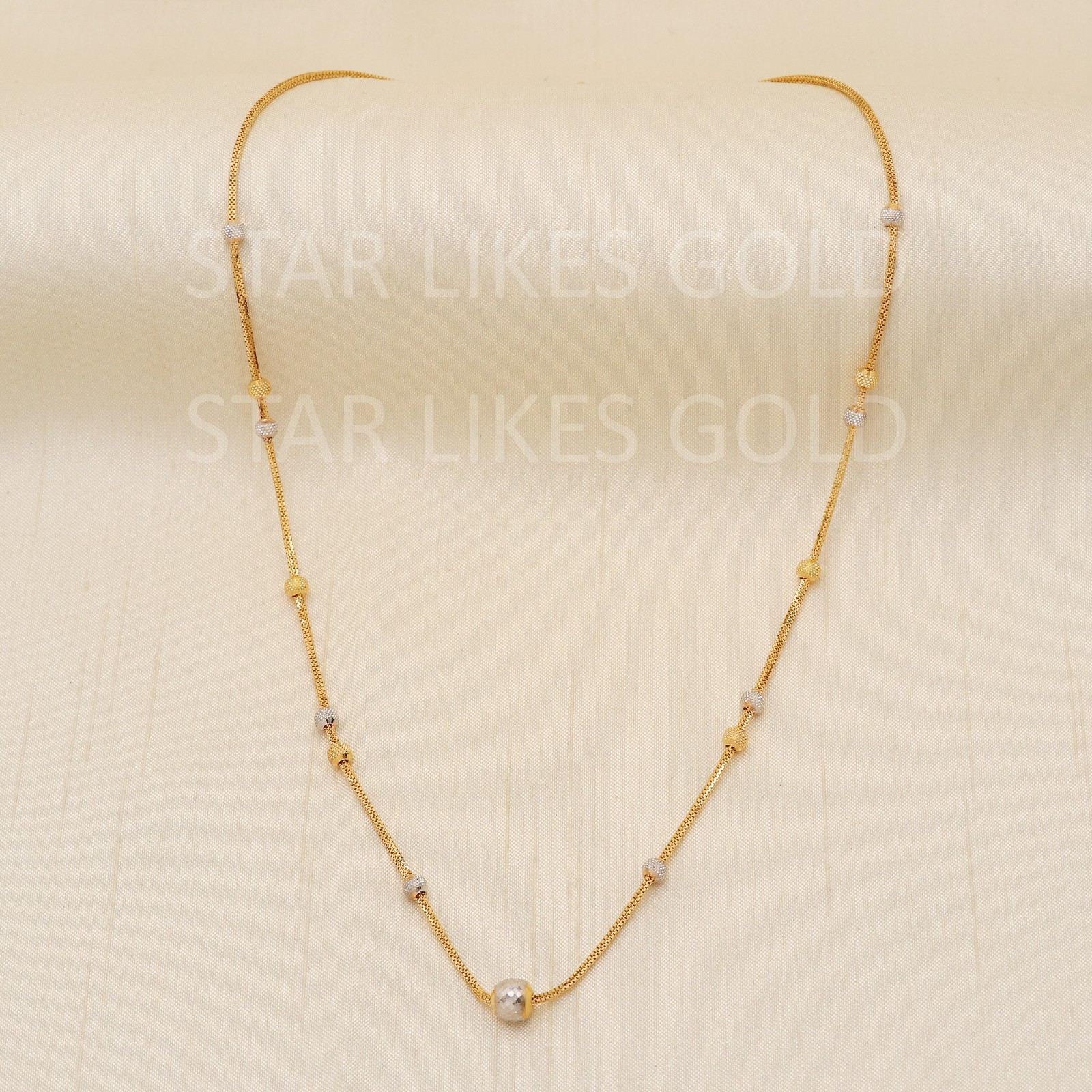 22K Gold Foxtail Station Chain Necklace 17.5″ 8.37g Dual Tone Bead Pendant 916