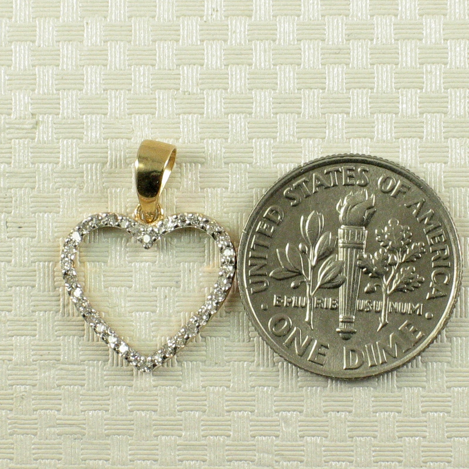 Beautiful & Love Heart 14kt Solid Yellow Gold Diamond Pendant Necklace
