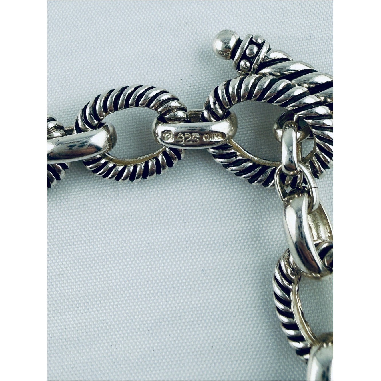 Sterling Sliver 925 Heavy Oval Twisted and Polished Toggle Link Necklace. #J0042