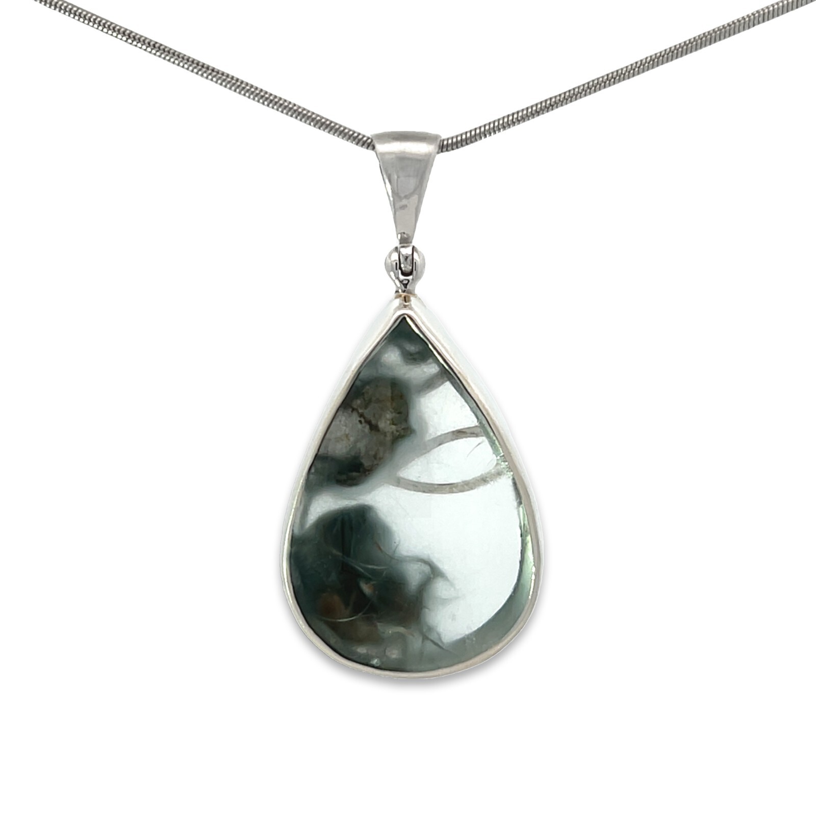 Stones Desire Actinolite In Quartz Pendant Necklace (22″)