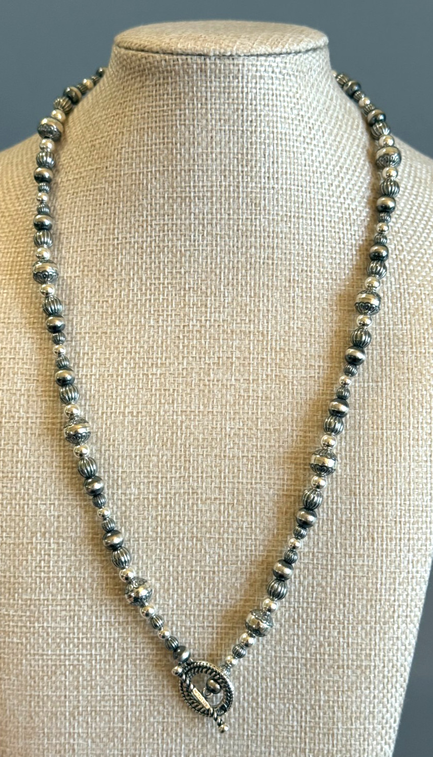 CAROLYN POLLACK Am West 20″ Sterling Native Pearl Mixed Bead Toggle Necklace 24g