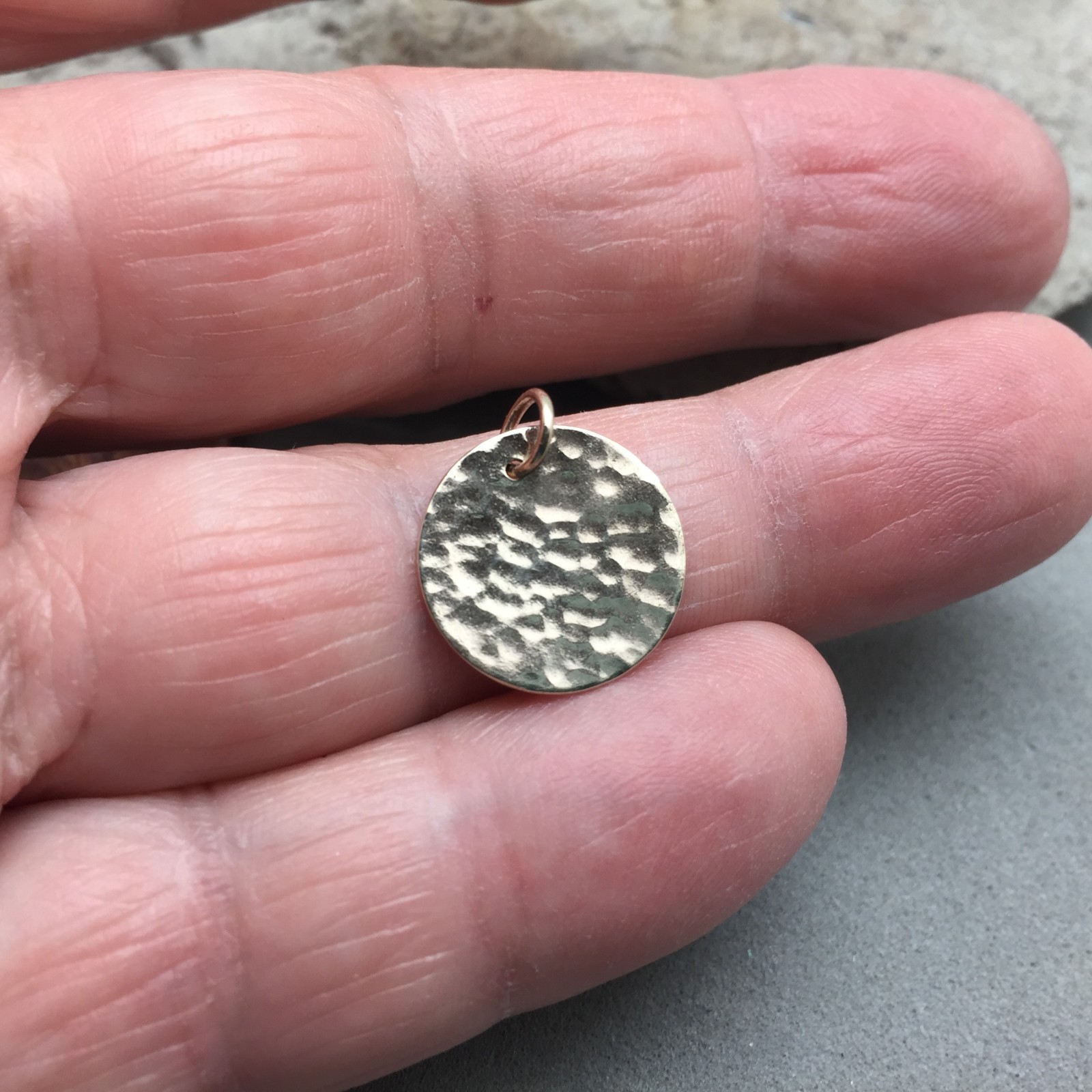 10k Gold Disc Round Hammered Finish Pendant 14mm 1.2 Gram No Chain Minimalist