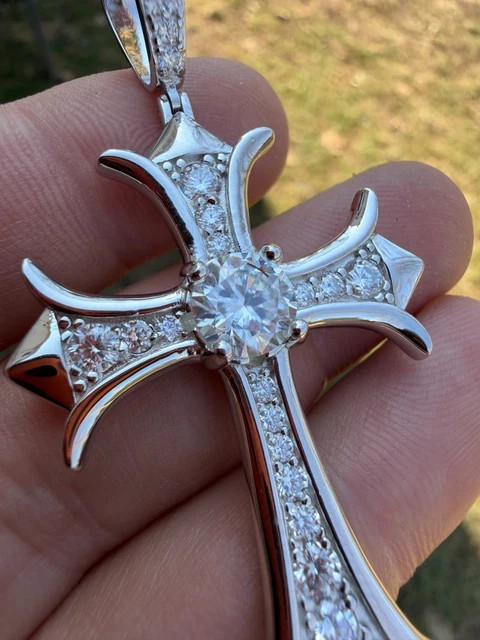 1.50Ct Round Cut Moissanite Cross Hearts Of Chrome Pendant 14K White Gold Plated
