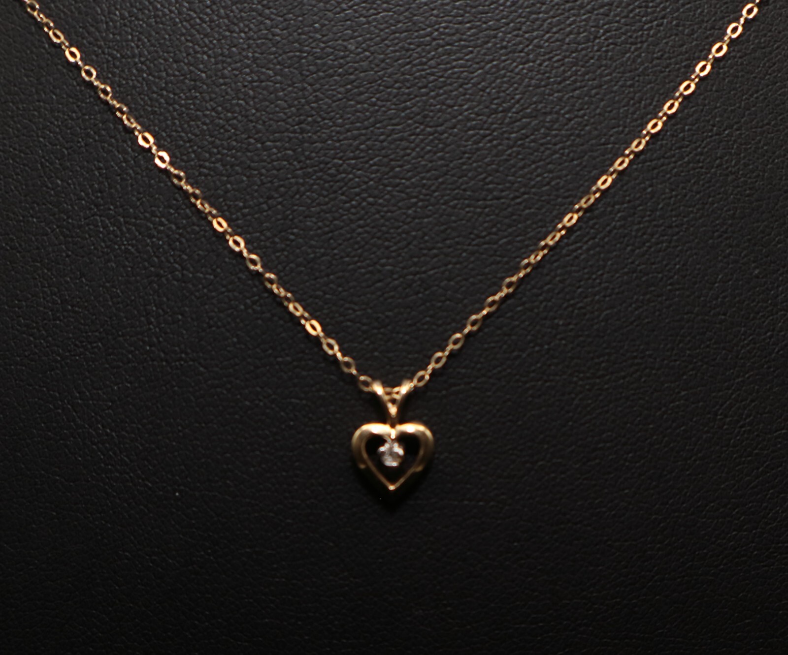 14k Yellow Gold Heart Charm Pendant Necklace 19in with Clear Moissanite 1.34g
