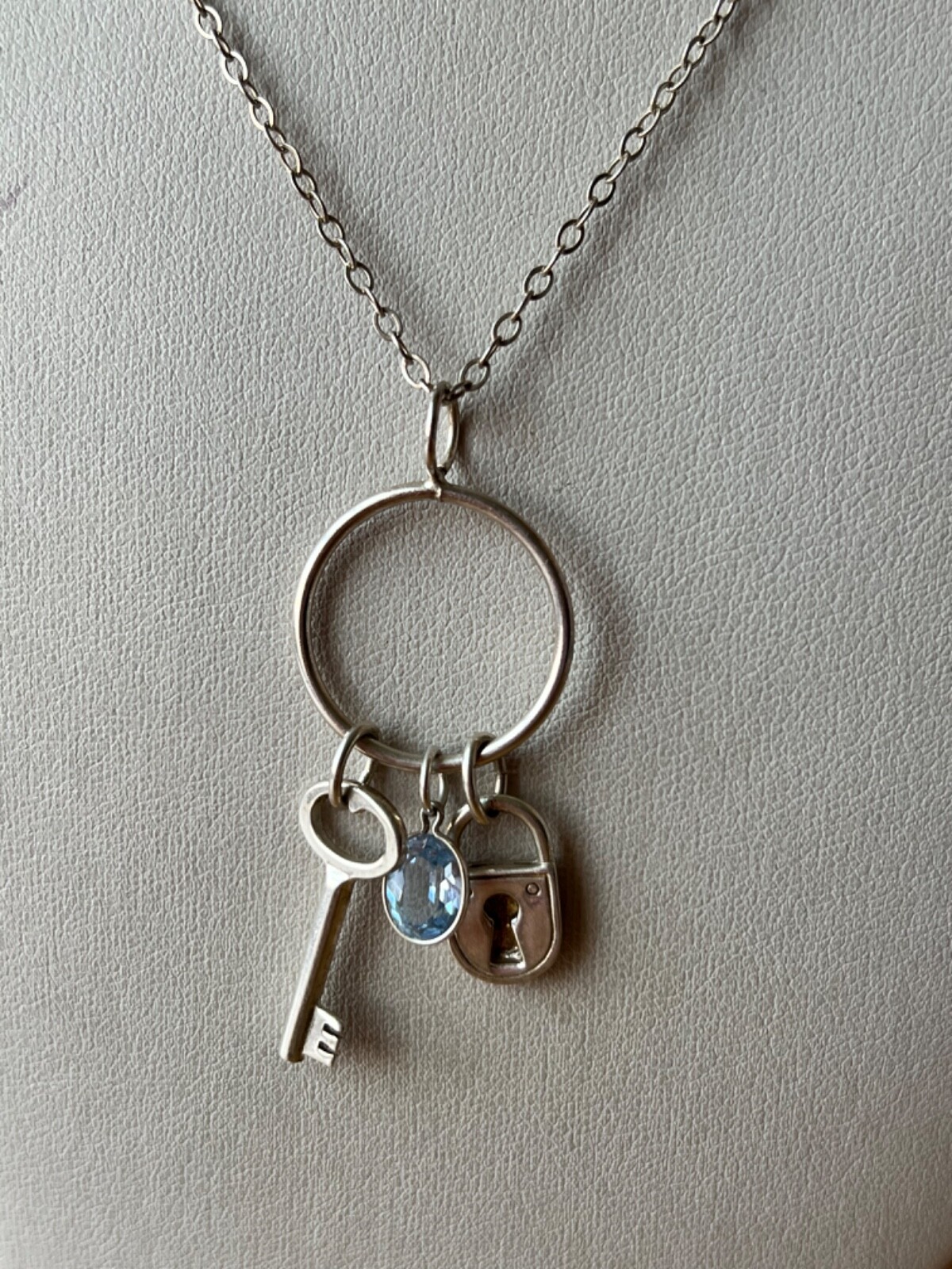 KEY, LOCK, BLUE CRYSTAL LARIAT PENDANT NECKLACE LONG CHAIN 925 STERLING SILVER