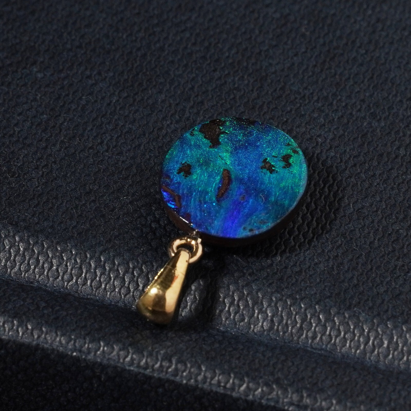 18ct Gold Natural Australian Boulder Opal Button Pendant Porthole Blue Green