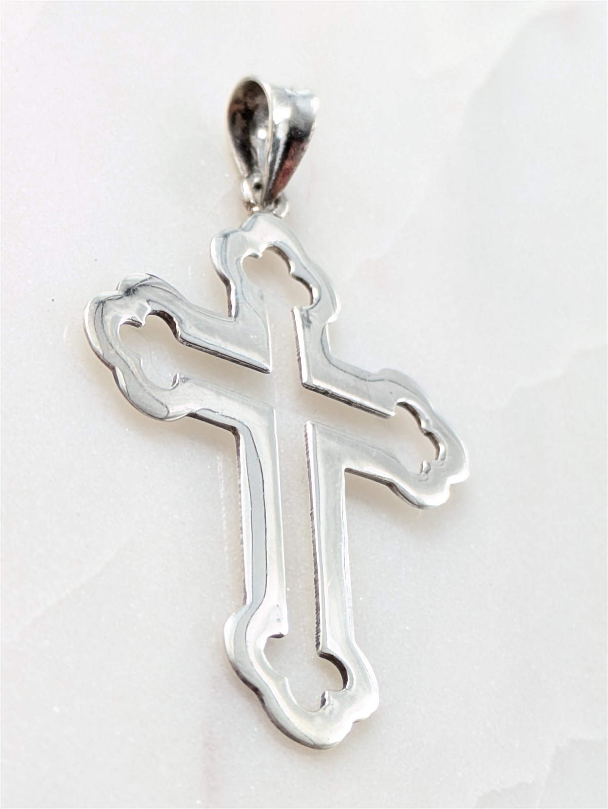 Vintage Solid Sterling Silver Botany Trefoil Cross Pendant 2 Grams