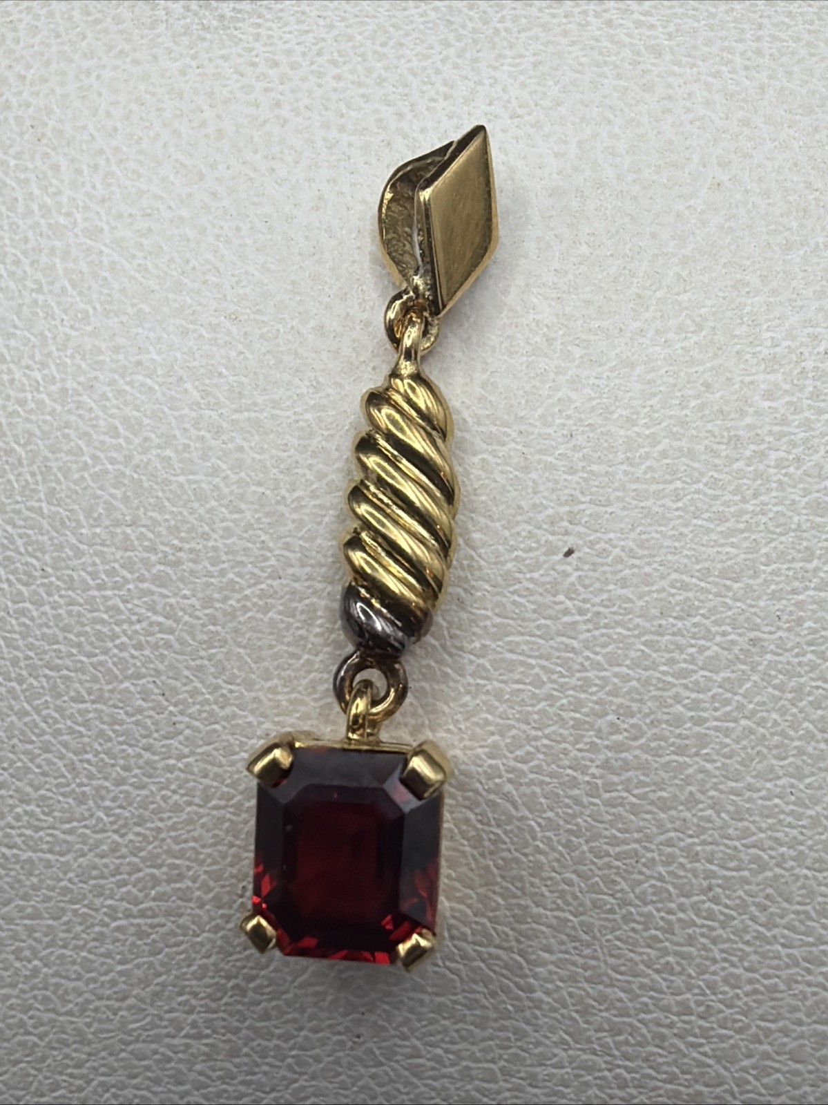 18ct Gold And Ruby Pendant – David M Robinson