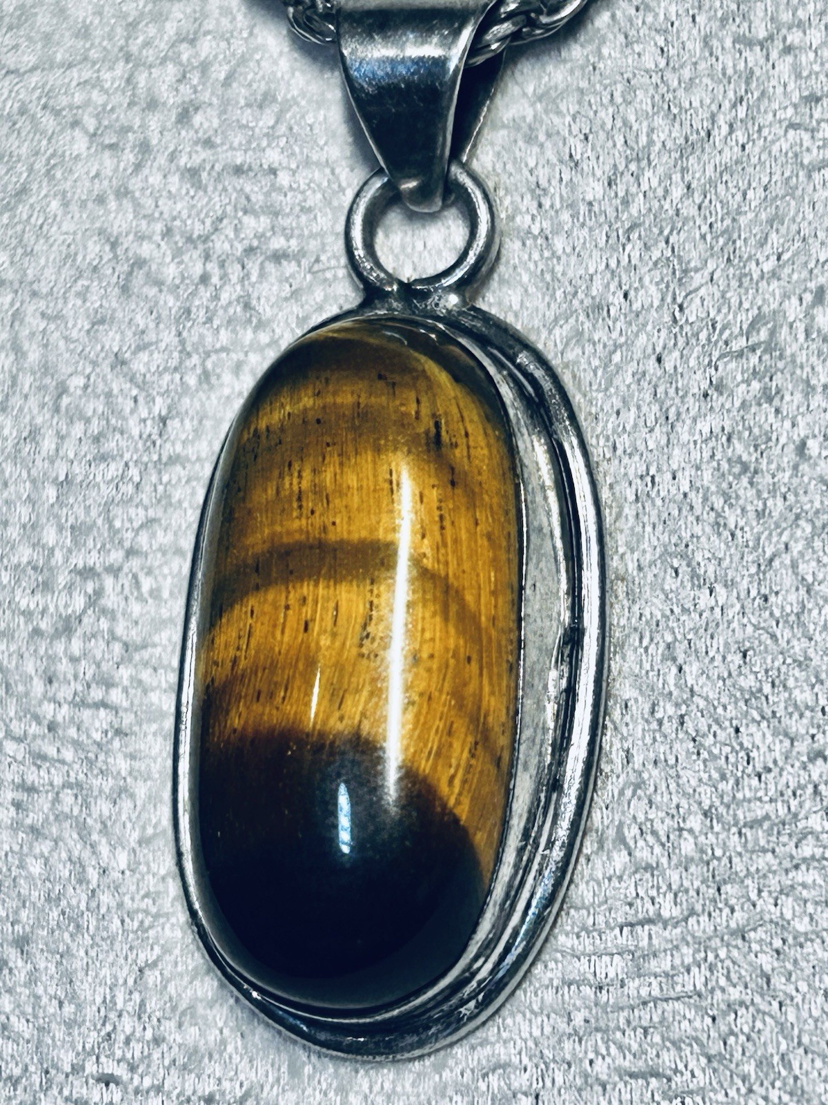 Large Oval Tigers Eye Pendant Necklace On Thick Sterling Rope Chain 19.62 Gr