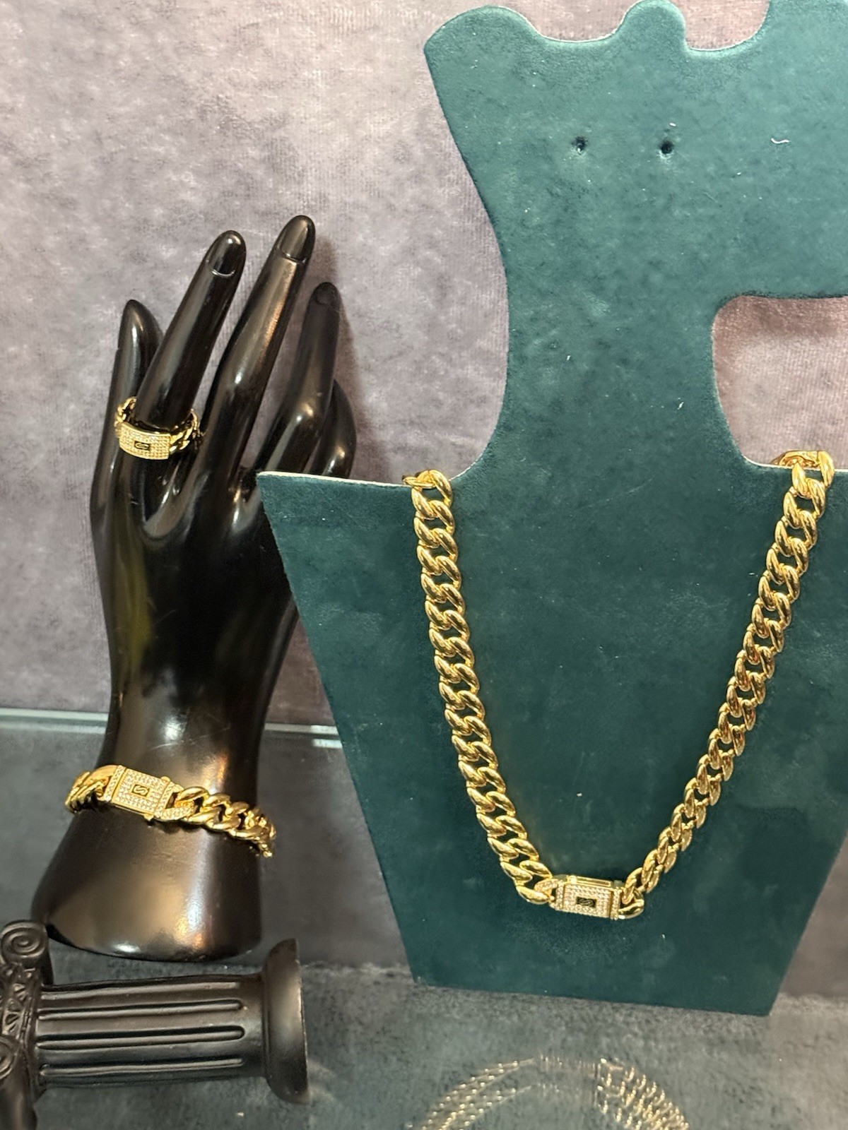 Gold plated. Tarnish free none fading necklace set. Ring size 10