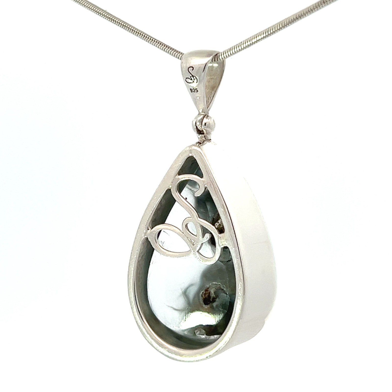 Stones Desire Actinolite In Quartz Pendant Necklace (22″)