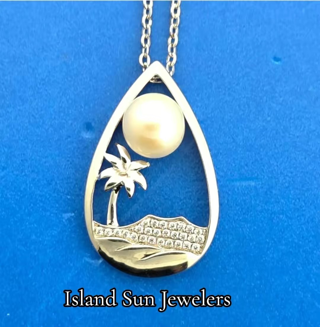 Alamea Diamond Head Palm Tree Pendant, Sterling Silver