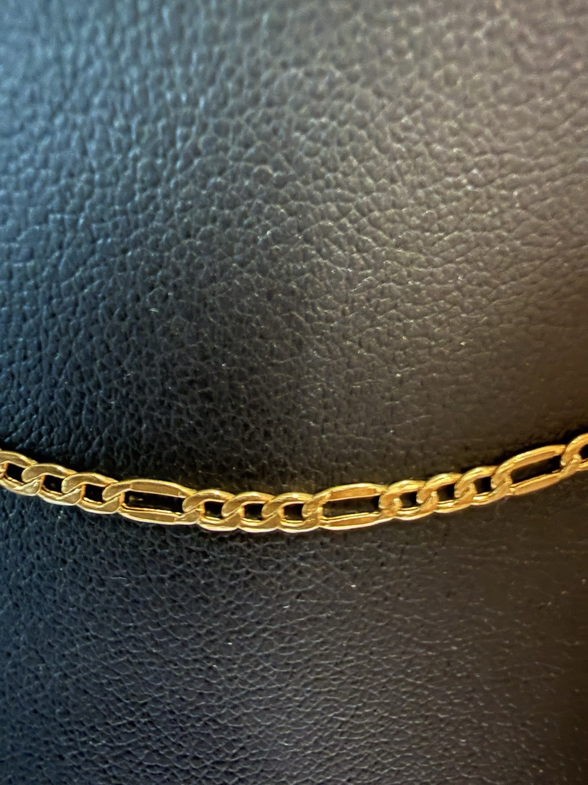 Real 18K Saudi Yellow Gold Figaro Link Chain Necklace Unisex 16 Inches