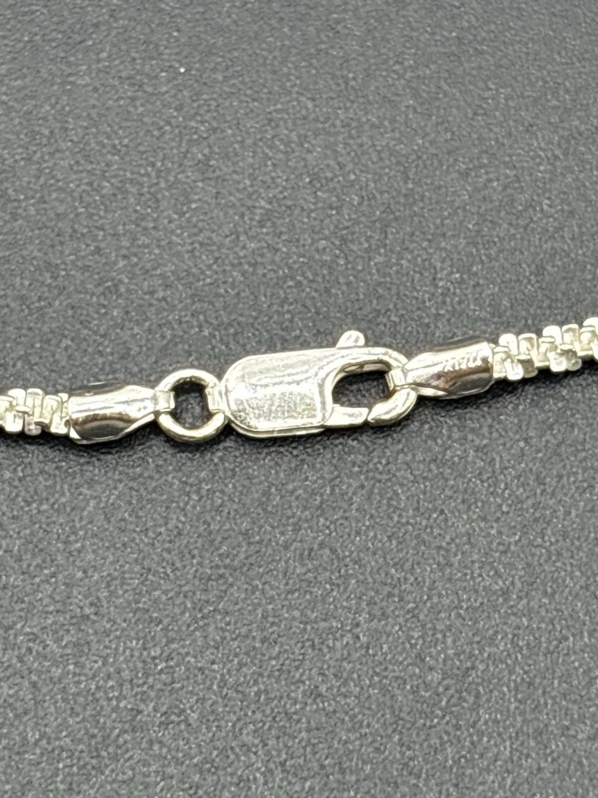 EUC Sterling Silver 18″ 2.7MM Glitter Chain Necklace 8 Grams F8