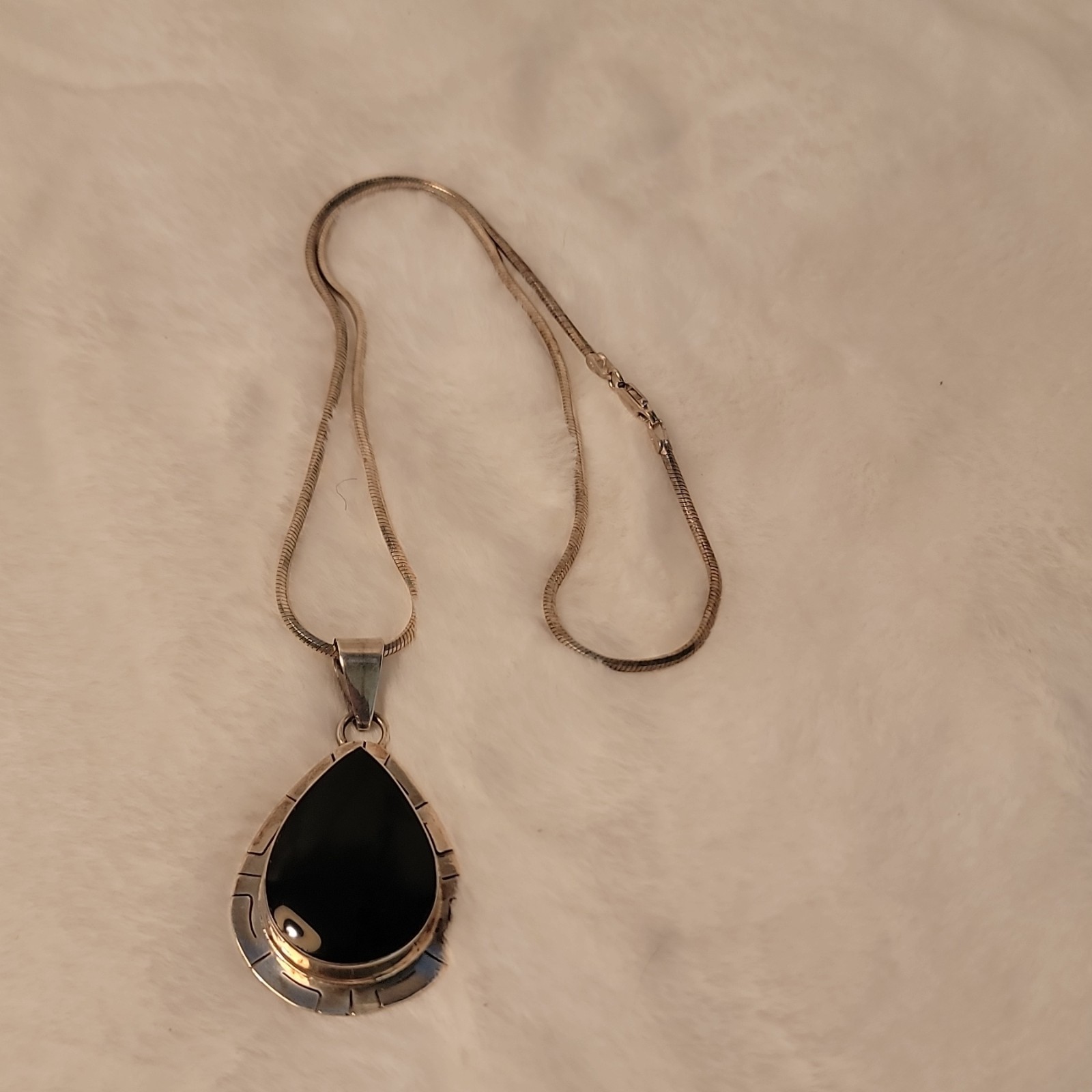 Mexico Sterling Silver Onyx Pendant , Italy Chain Necklace