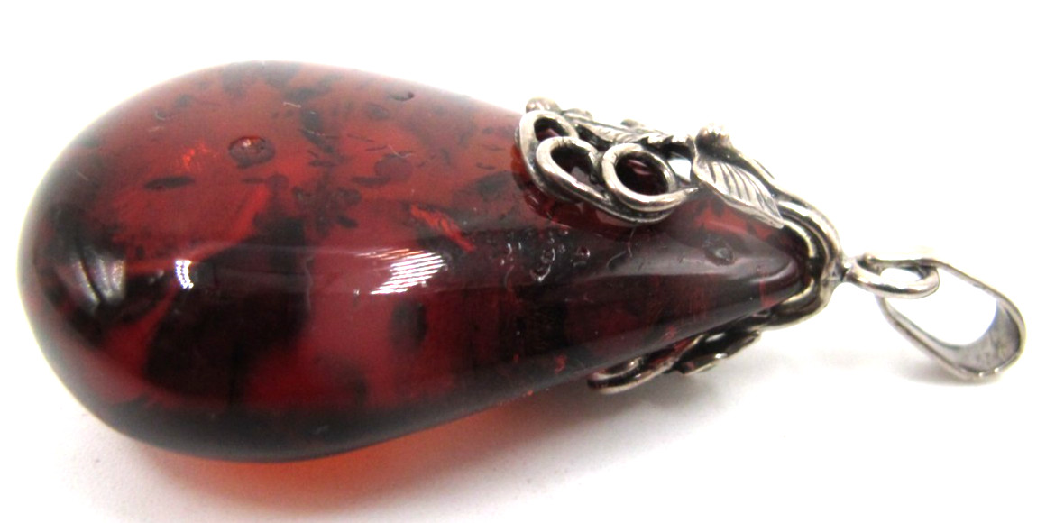 SILVER, PRESUMED STERLING, AMBER DROP PENDANT